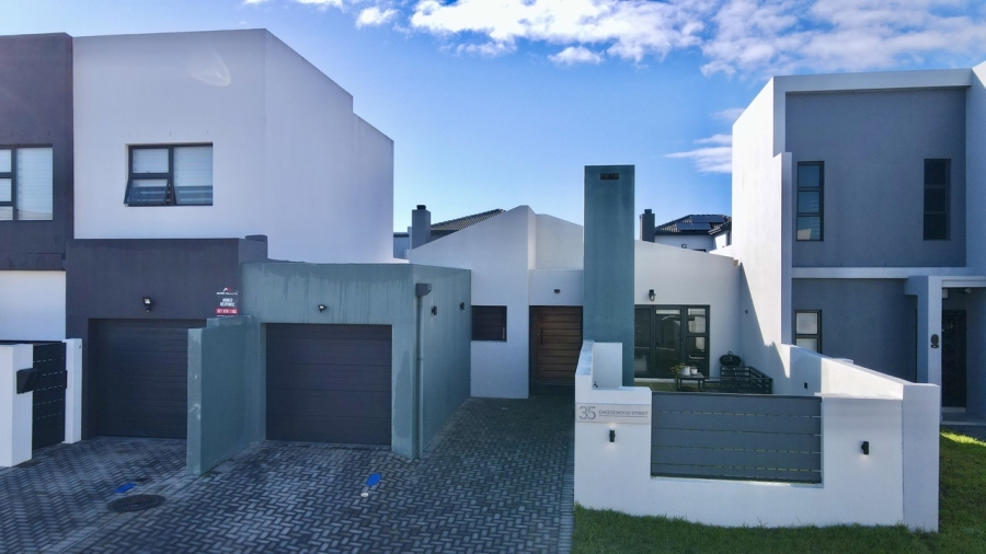 To Let 3 Bedroom Property for Rent in Sandown Western Cape
